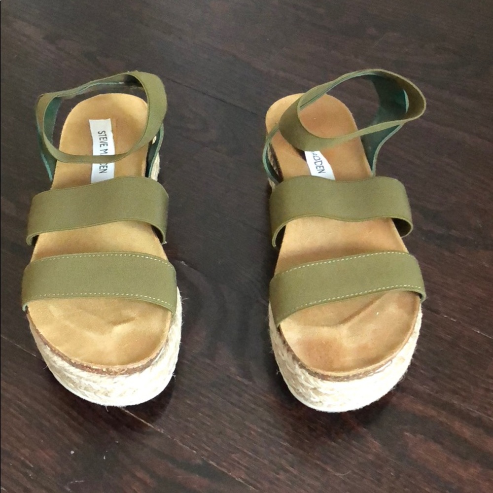 Steve Madden sandals